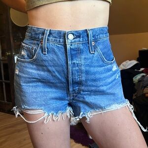 NWOT Levi 501 cutoffs.